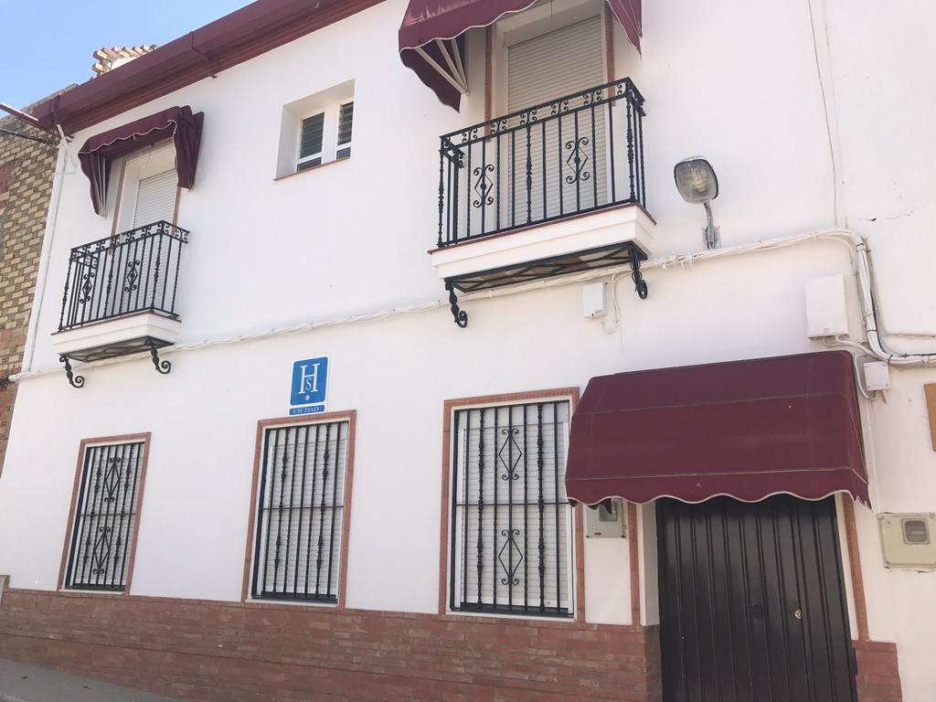 Hostal Bar San Pedro Mairena De Alcor Eksteriør bilde